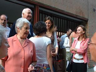En primer plano: Puri Trigo, Detr�s: Manuel Trigo, Alejandra Chac�n (de espaldas), Candela Nardiz y Sonsoles Alonso